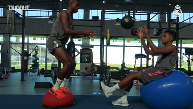Fitness and ball work in a demanding session at Real Madrid City